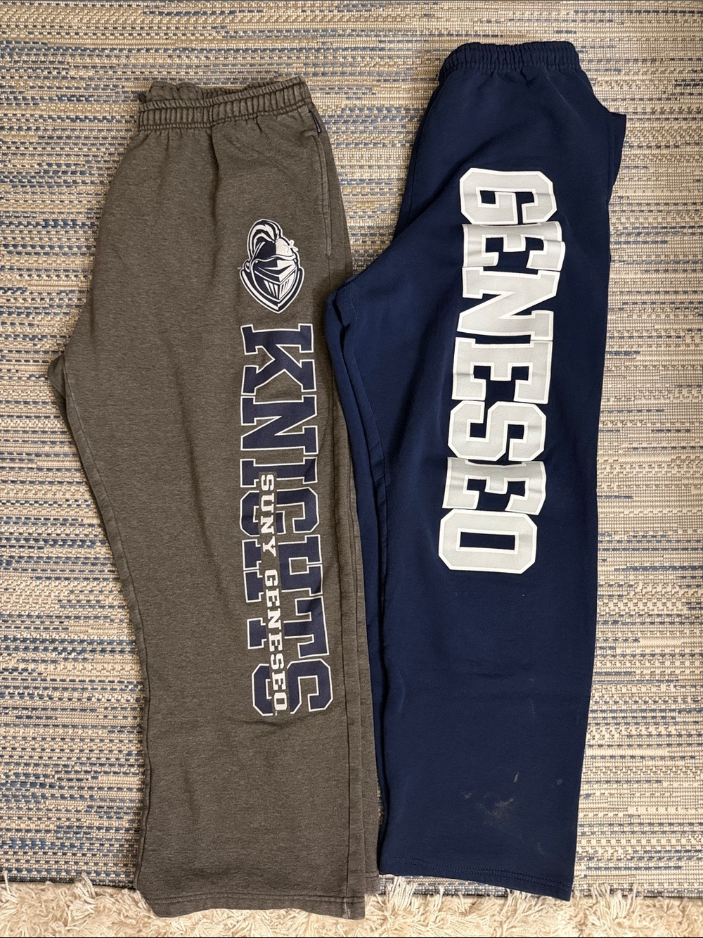 SUNY Geneseo/Knights Men’s Sweatpants - Gray & Navy